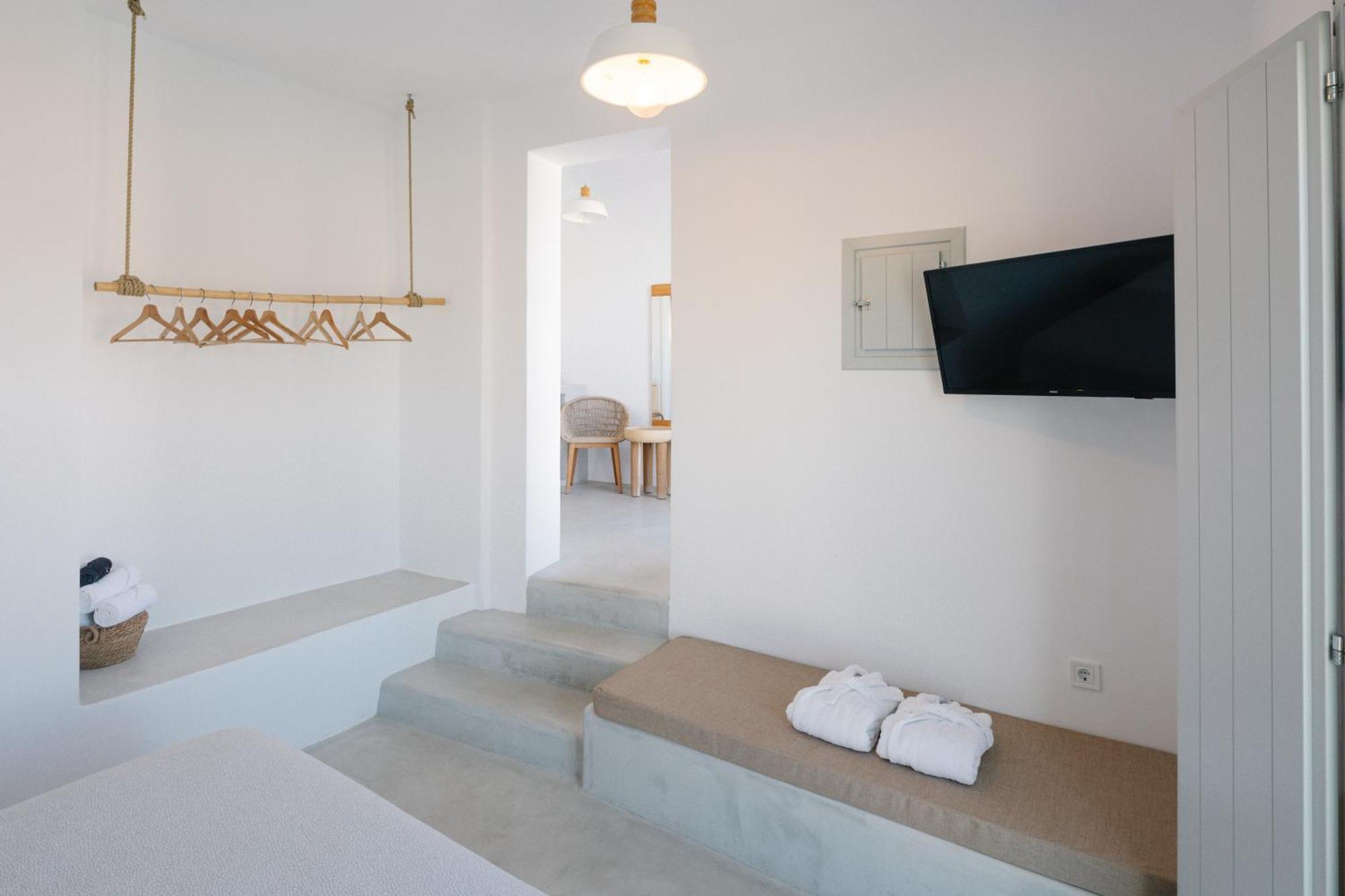 Hotel White Loft *