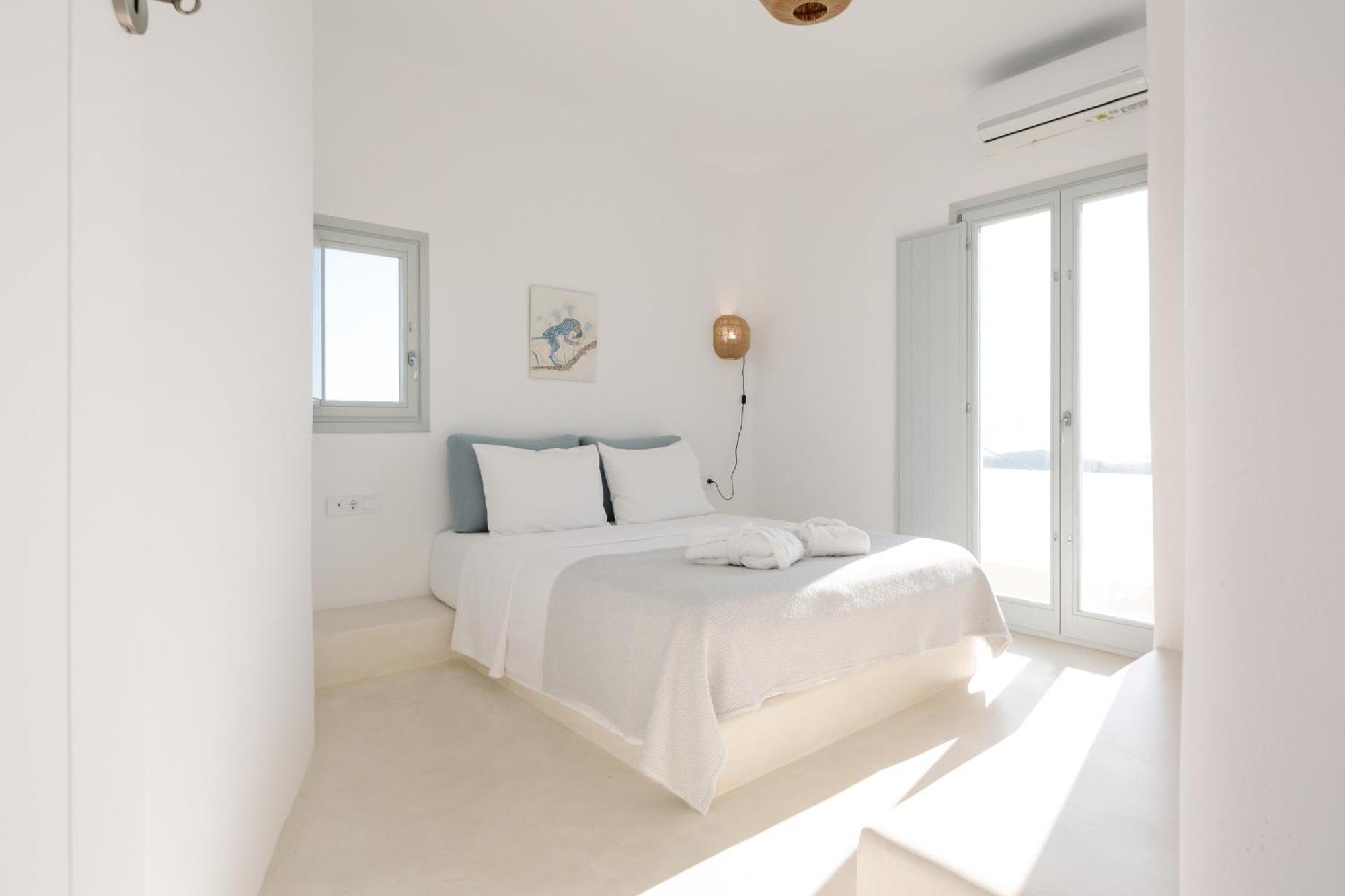White Loft * איוס חורה