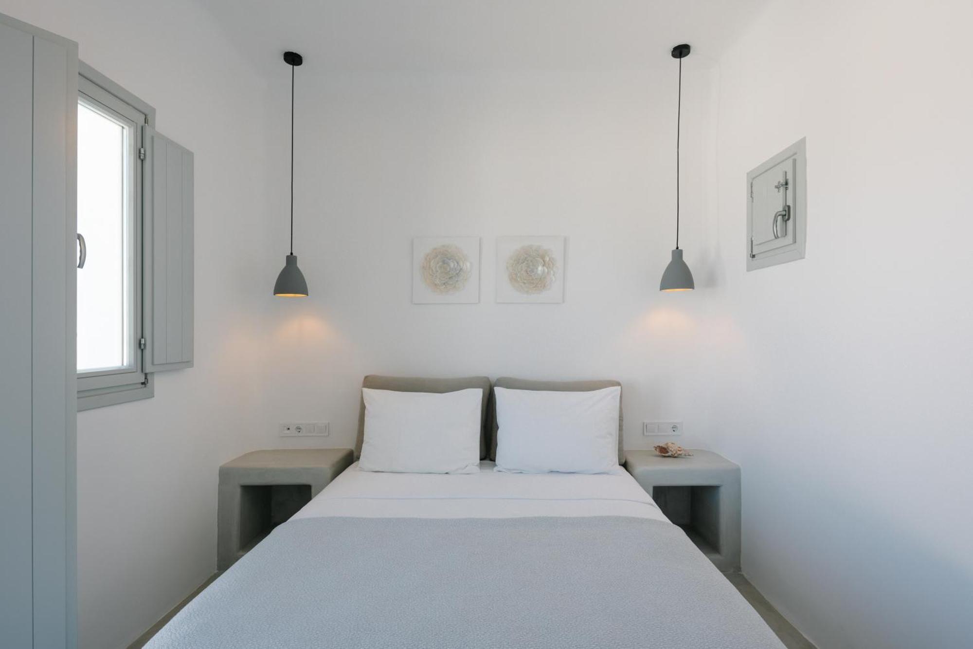 White Loft * Chora